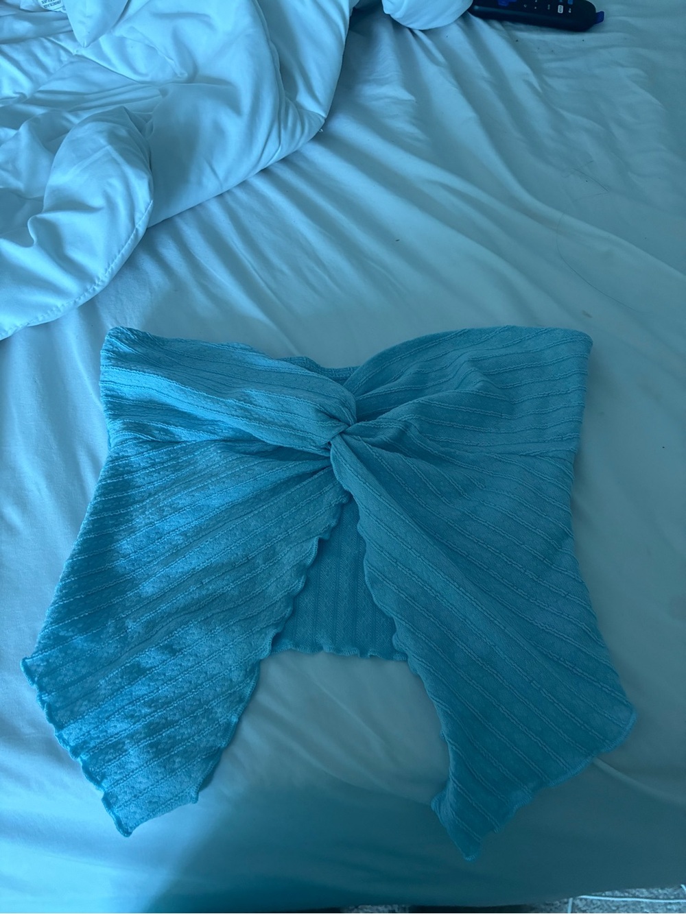 SHEIN Aqua Blue Twist-Front Crop Top